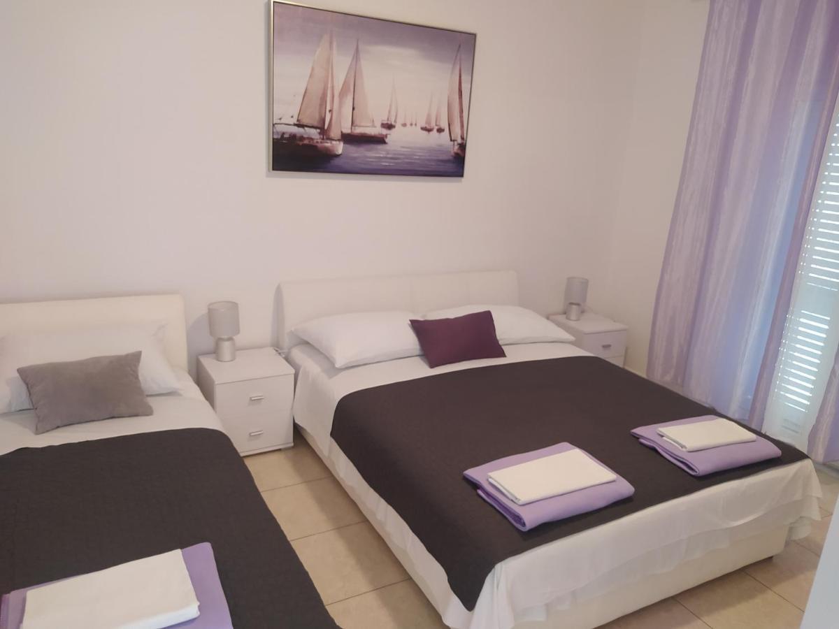 Apartmani Trubi 3 Vodice Eksteriør billede