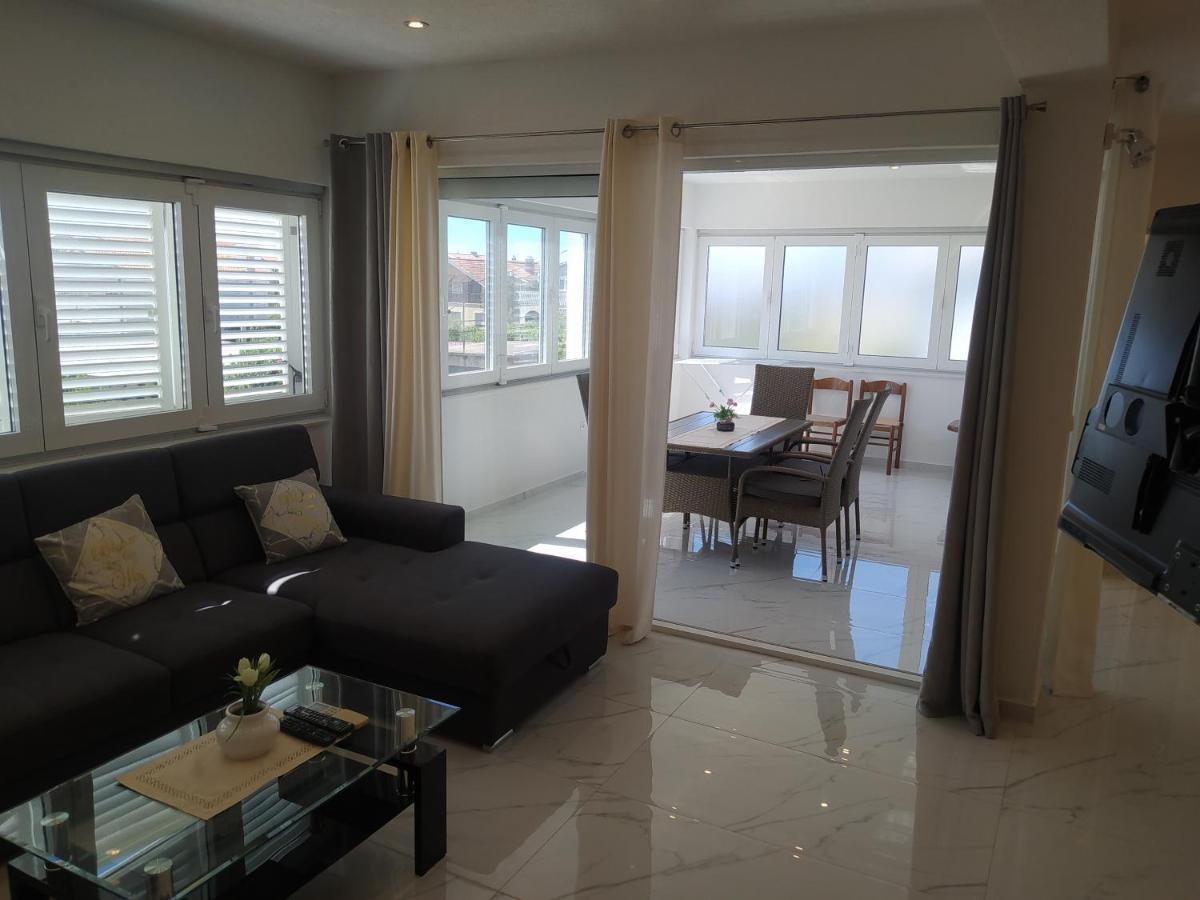 Apartmani Trubi 3 Vodice Eksteriør billede