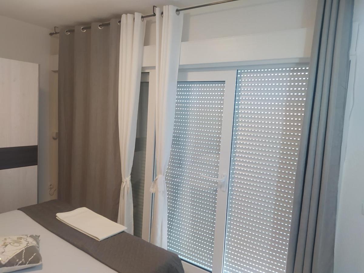 Apartmani Trubi 3 Vodice Eksteriør billede