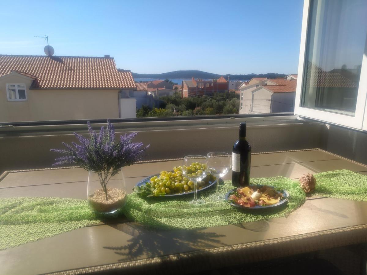 Apartmani Trubi 3 Vodice Eksteriør billede